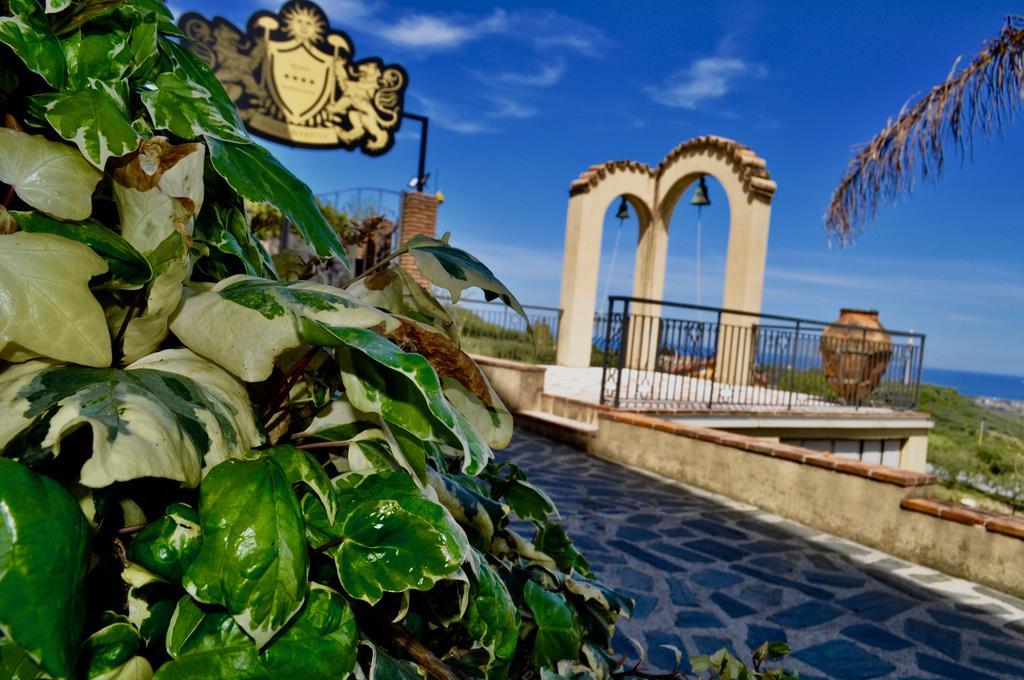 Villa Martius San Pier Niceto Exteriör bild